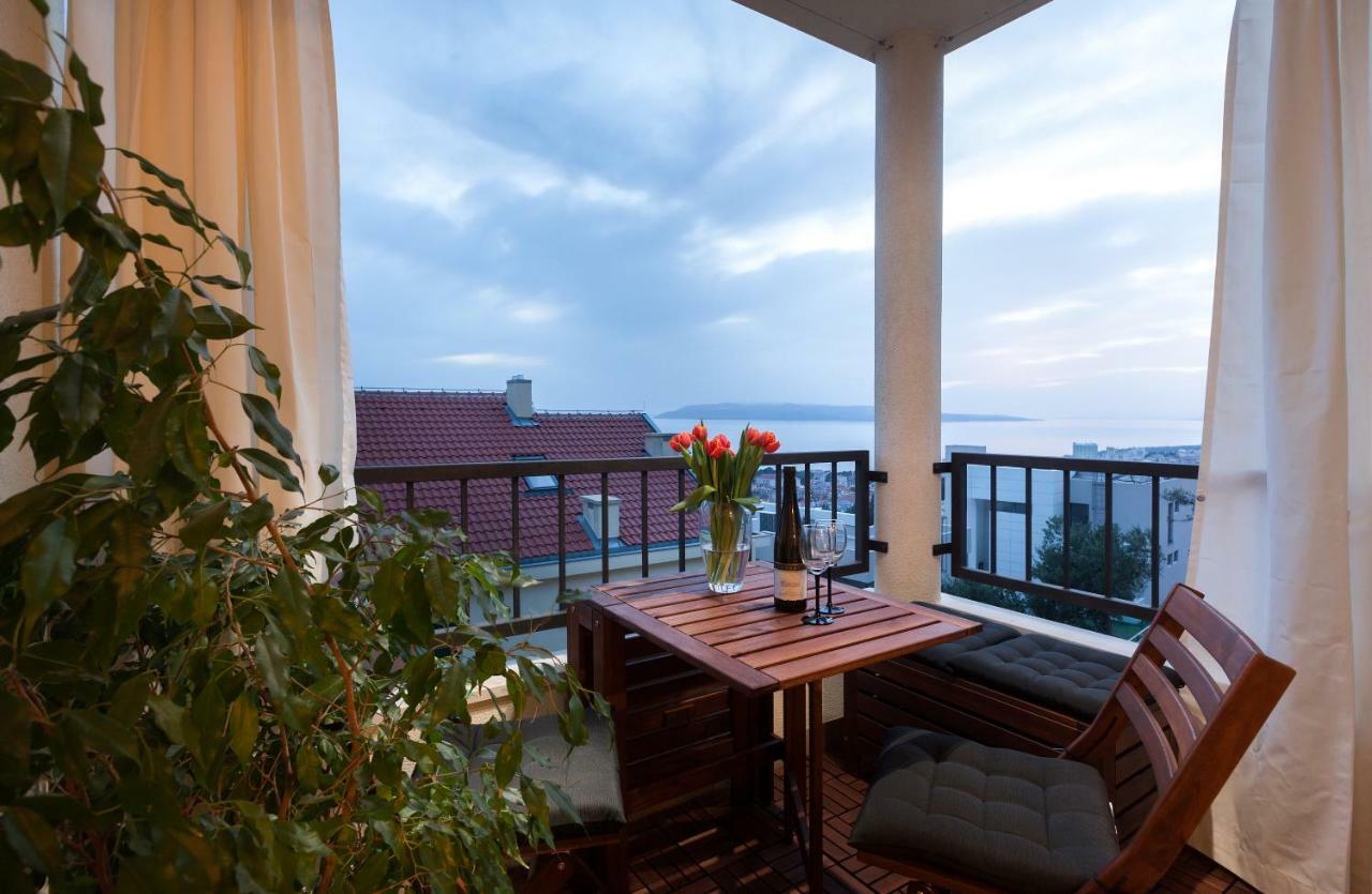 Andrea Apartment Макарска Екстериор снимка