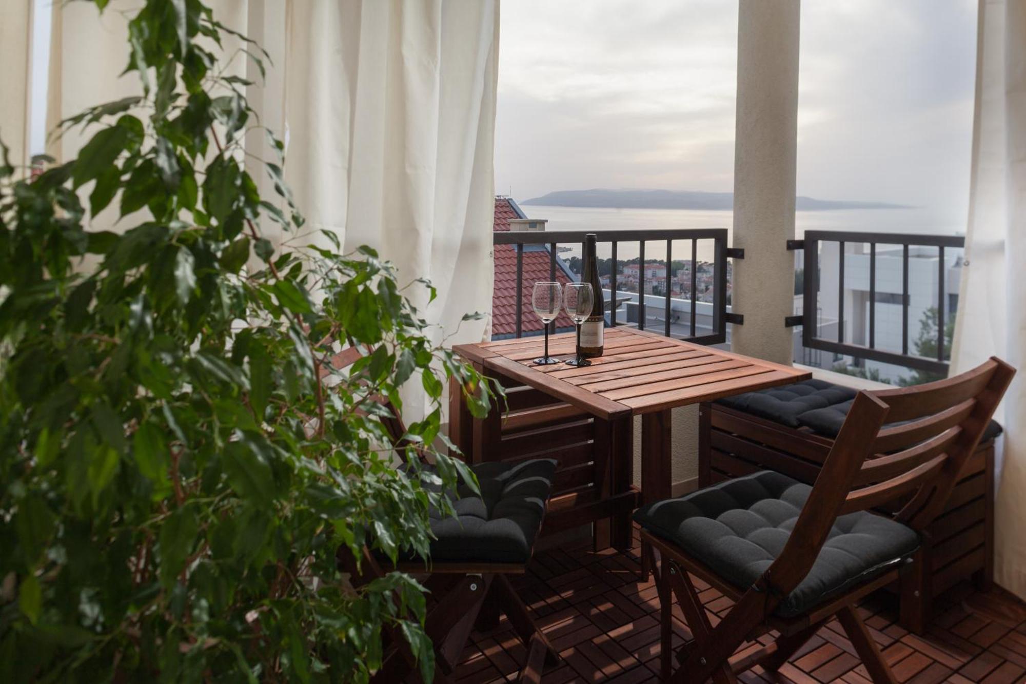 Andrea Apartment Макарска Екстериор снимка