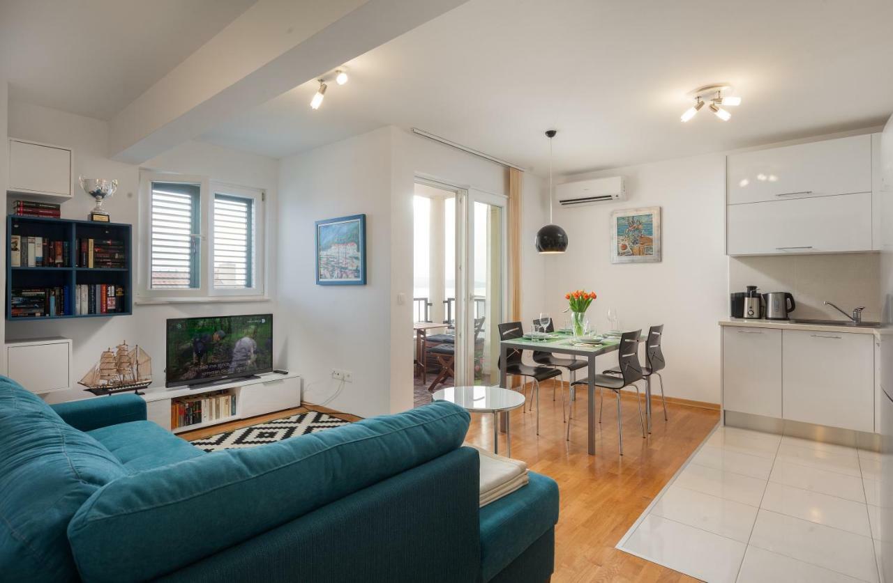 Andrea Apartment Макарска Екстериор снимка