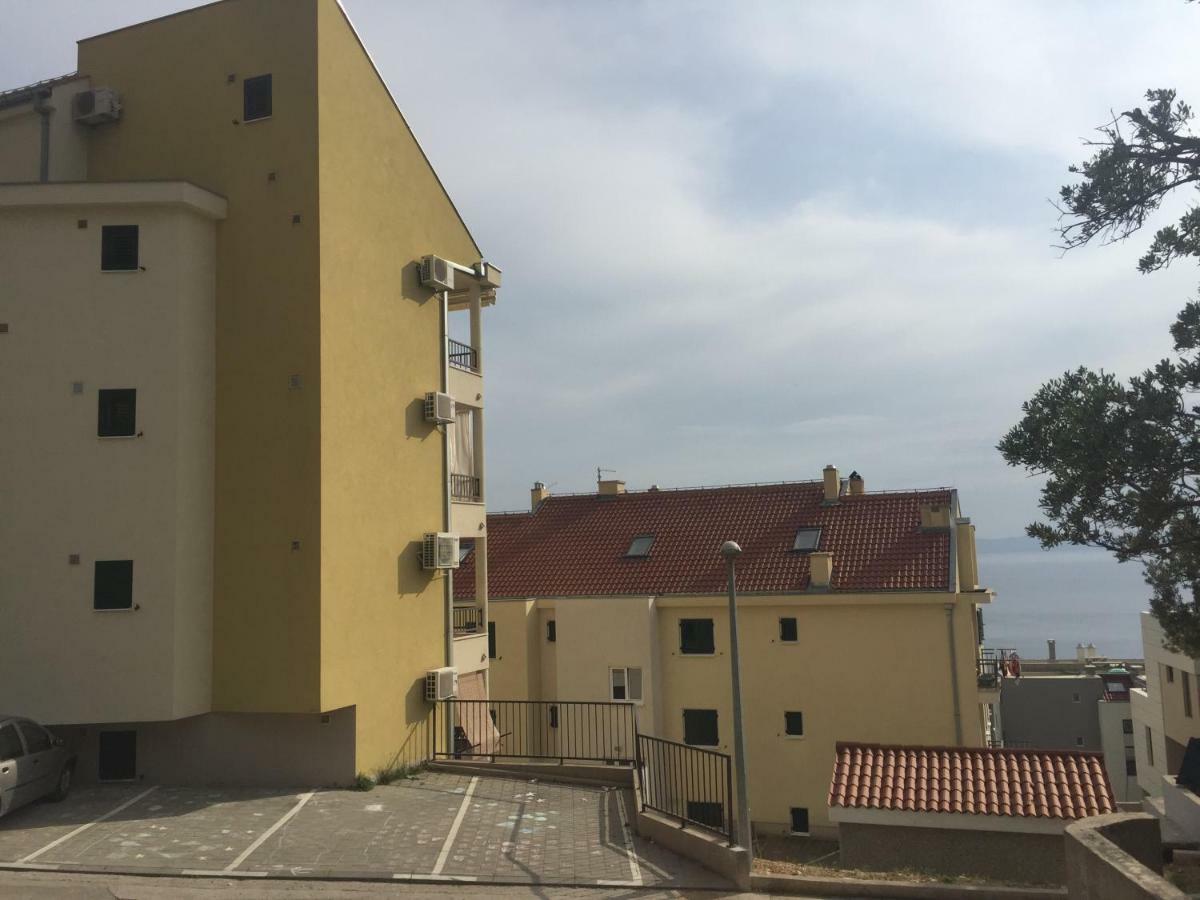 Andrea Apartment Макарска Екстериор снимка